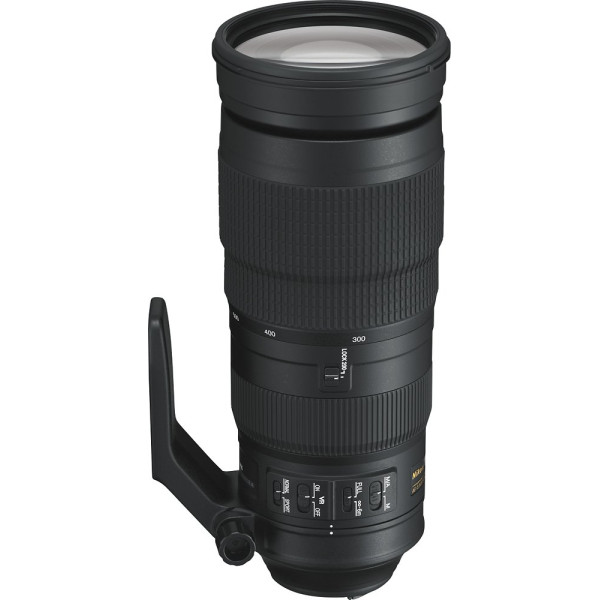 Nikon - AF-S NIKKOR 200-500mm f/5.6E ED VR Super Telephoto Zoom Lens - Black